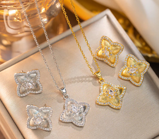 Set of gold charms